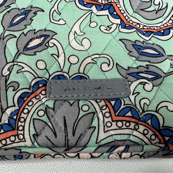 Vera Bradley Quilted Floral Computer Case - Picture 2 of 5